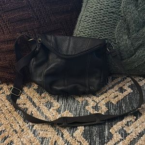 The Sak brown bag. Shoulder strap. Used like new!